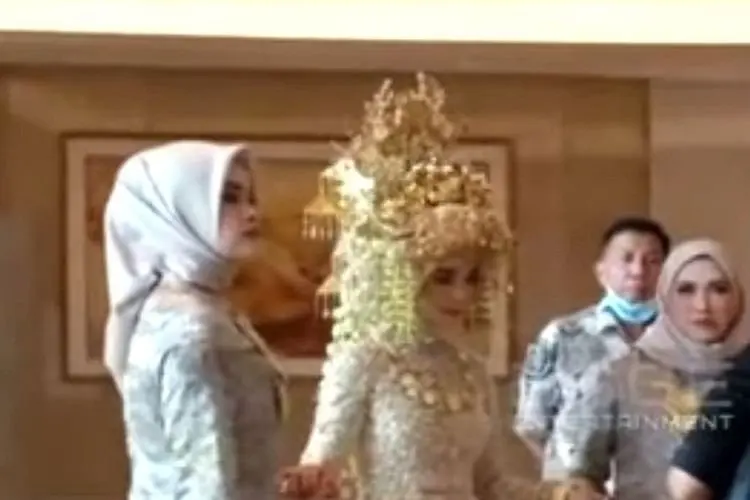 Sah....Influencer Ria Ricis Kini Jadi Nyonya Teuku Ryan