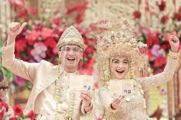 Lirik Lagu 'Janji Setia' Ria Ricis dan Teuku Ryan, Berisi Kisah Cinta Mereka Berdua
