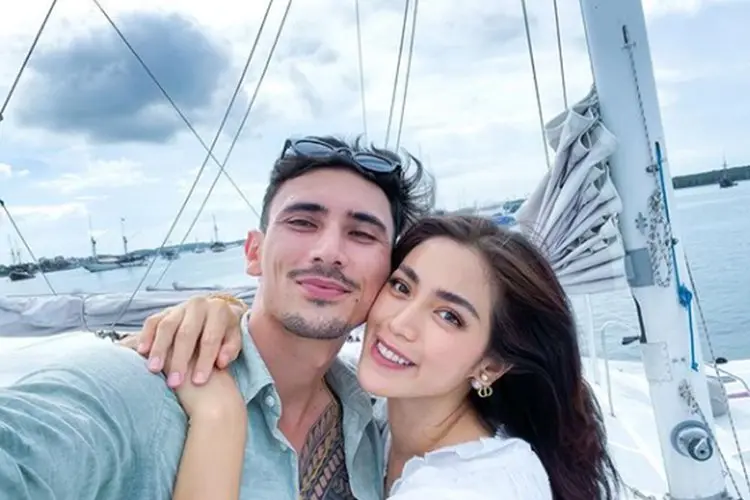 Heboh Jessica Iskandar Unggah Foto Tes Pack, Ternyata Hamil Anak Kedua