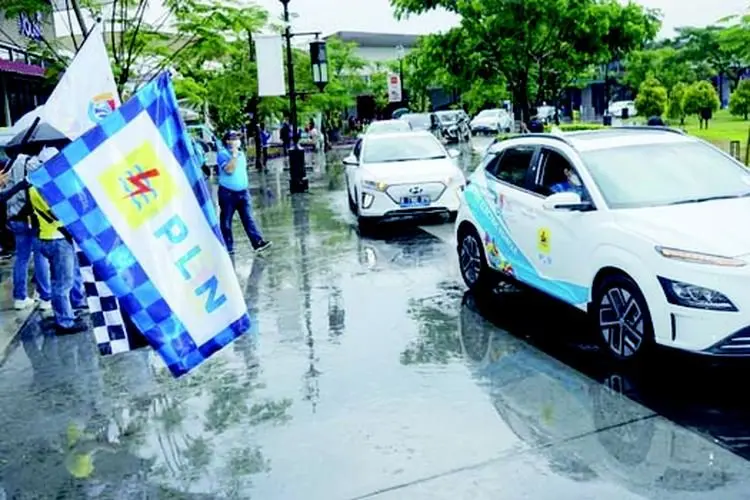 WOW! Tempuh 72 Km, Ongkos Mobil Listrik Hanya Rp10 Ribu