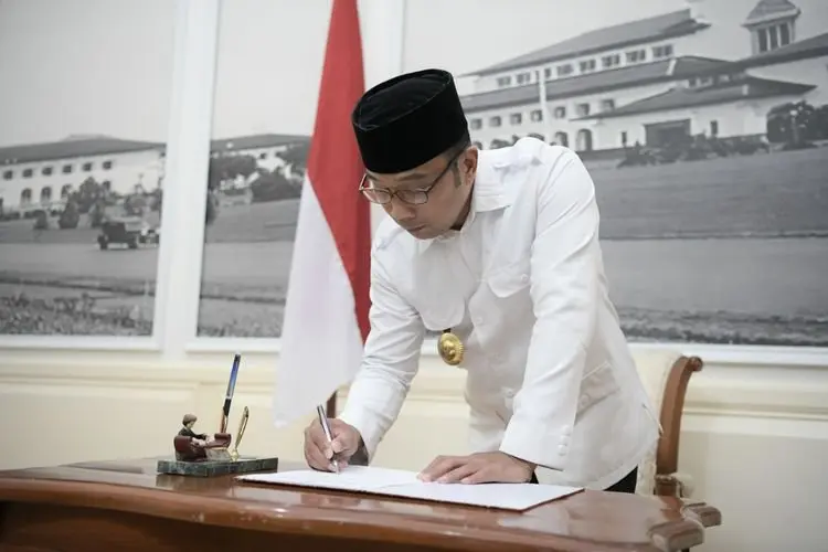 Ridwan Kamil Minta Sekda Kabupaten/Kota Percepat Vaksinasi