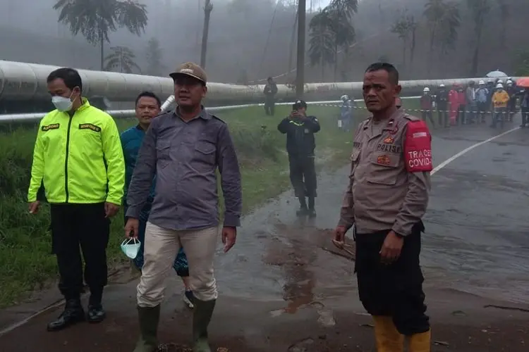Longsor Ancam Pipa Uap Panas Bumi PLTP Star Energy