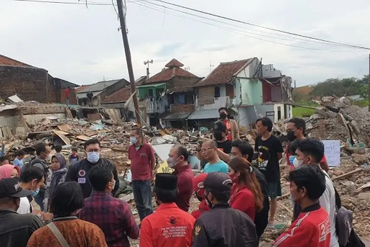 PT KAI Gusur Puluhan Rumah Warga di Jalan Anyer Dalam, Ono Surono: Zalim!