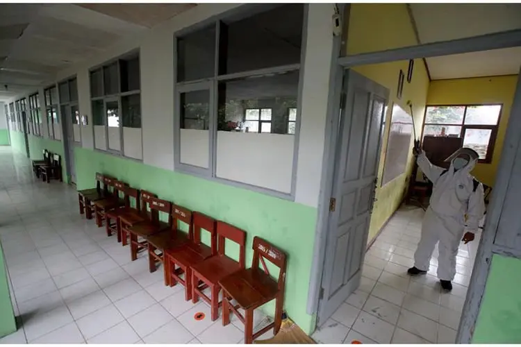 Gawat...Tujuh Sekolah di Cimahi Terpapar Virus Covid-19, PTM Terpaksa Dihentikan