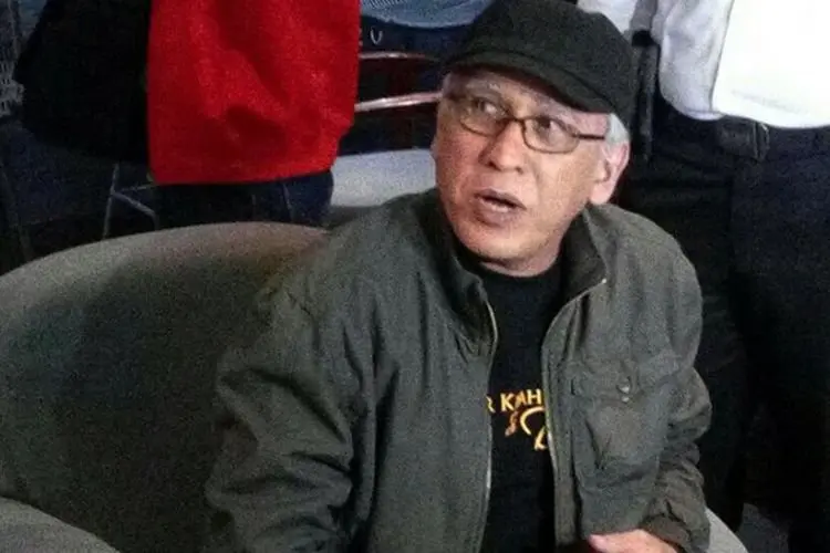 Hari Guru Nasional 2021, Ini Makna dan Lirik Lagu Omear Bakri Ciptaan Iwan Fals