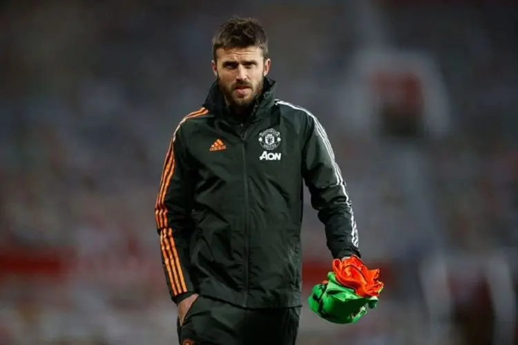Manchester United Taklukkan Villarreal, Kado Perpisahan Carrick untuk Solskjaer