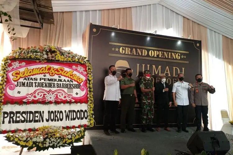 Mantul, Tukang Cukur Jokowi Bikin Jumadi Tjoekoer Barbershop