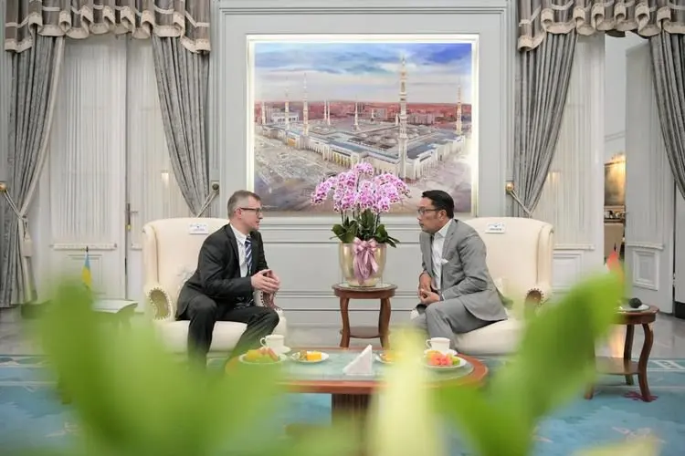 Ridwan Kamil Tawarkan Potensi Rebana dan Kopi Jabar ke Ukraina