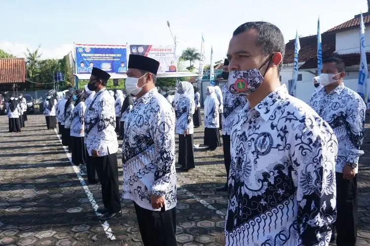 Dampak Aturan ASN Baru, Ribuan Guru Honorer Kota Bandung Belum Terima Gaji