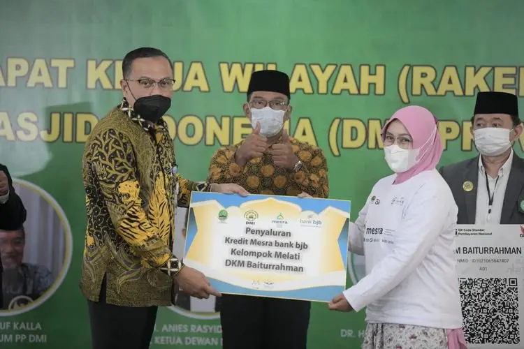 Ridwan Kamil Dorong Masjid Kembangkan 'Kencleng Digitalâ