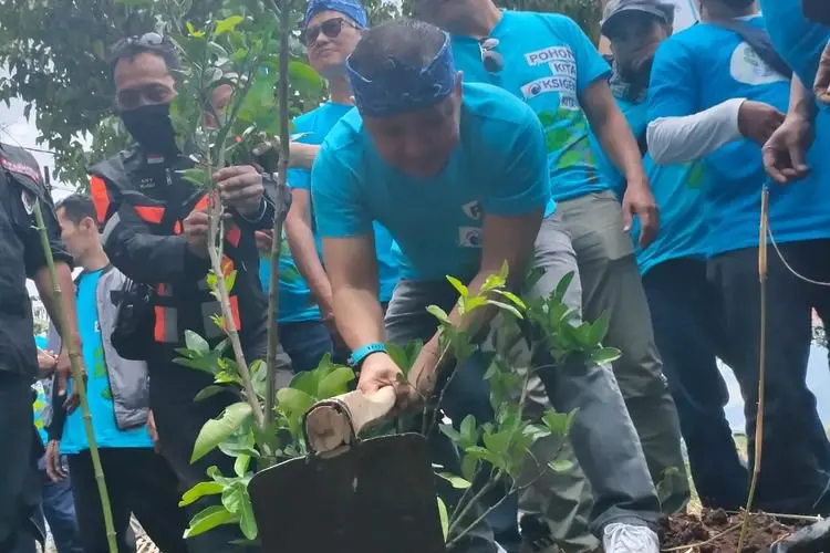 Ketua Umum Partai Gelora Anis Mata ke Bandung Deklarasikan Perlawanan Terhadap Perubahan Iklim 