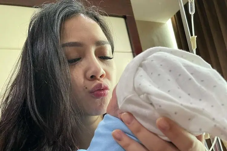 Puji Anak Kedua Nagita Slavina, Amy Qanita: Kayak Raffi Bibirnya