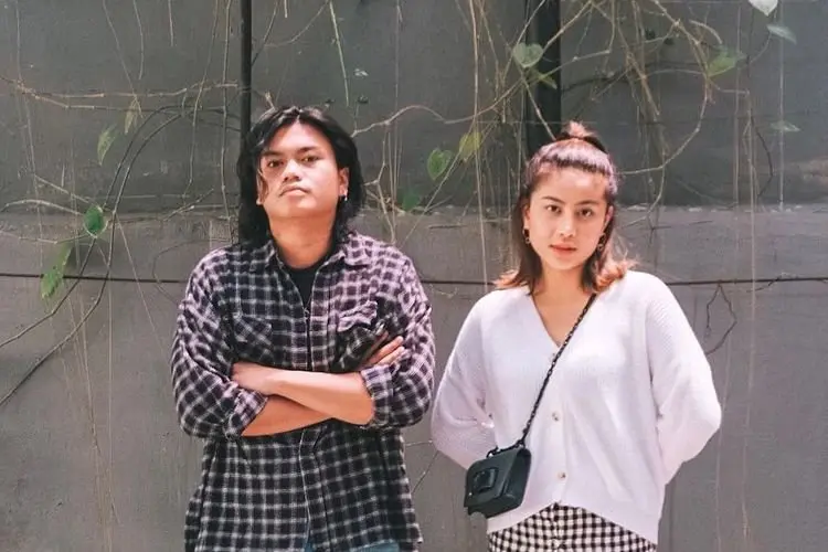 Awkarin Menangis Dilamar Gangga Kusuma di Pesta Ulang Tahunnya