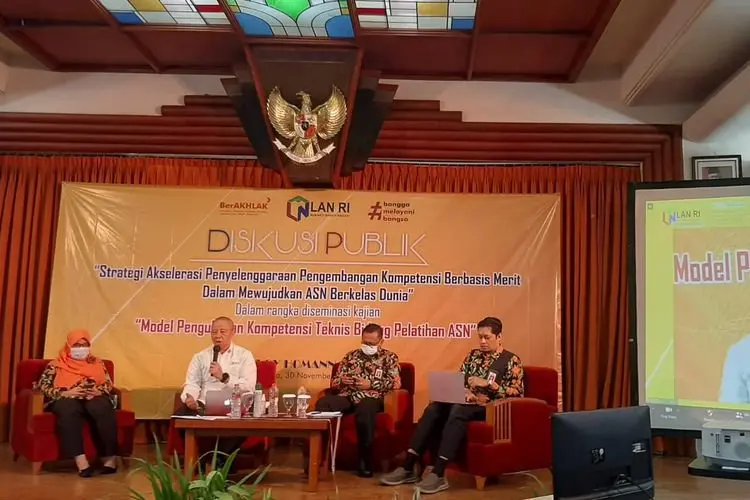 Robot artificial intelligence (AI) Makin Canggih, Bisa Gantikan  ASN