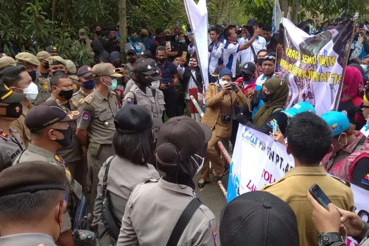Buruh KBB Bakal Mogok 6-9 Desember 2021 Jika Usulan Kenaikan UMK Tak Dikabulkan