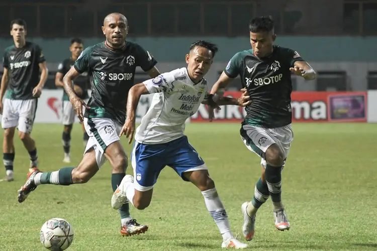 Beckham Pulih, Persib Istirahatkan Teja Paku Alam