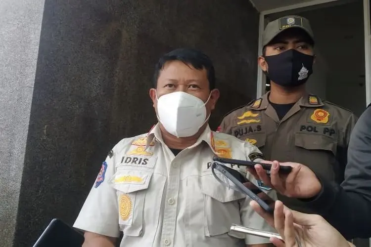 Satpol PP Pelototi Tempat Hiburan Kota Bandung dalam Pengawasan Protokol Kesehatan