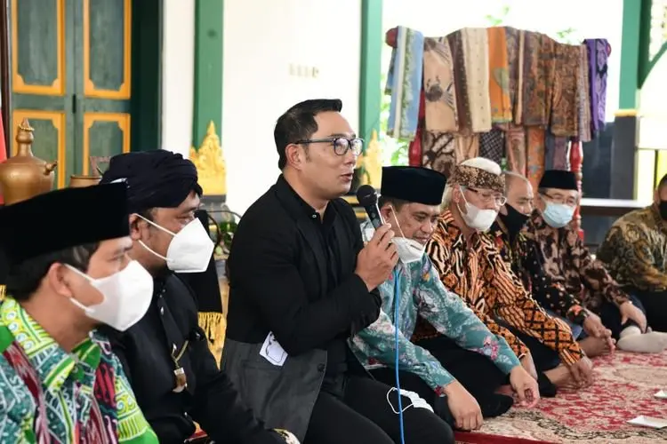 Ridwan Kamil Diminta Desain Asrama Putri saat Kunjungi Mahasiswa Jabar di Yogyakarta