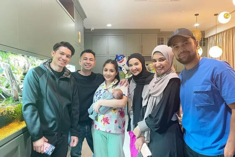 Unggah Foto Rayyanza di Instagram, Shireen Sungkar Malah Diingatkan Netizen