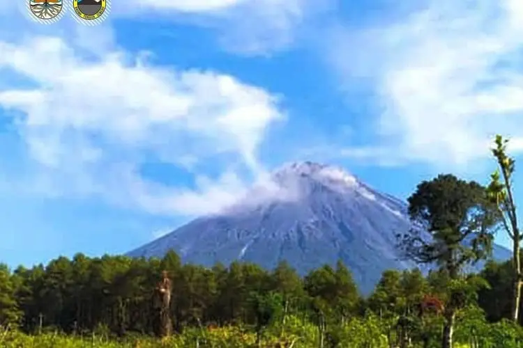 Gunung Semeru Meletus, PVMBG: Level Waspada, Bahaya Awan Panas dan Lahar di Alur Sungai
