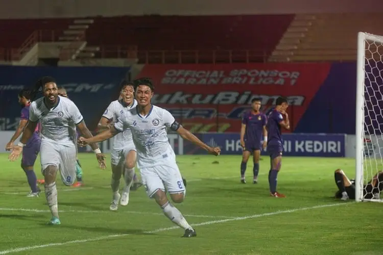 BIG MATCH BRI Liga 1 Arema vs Bali United, Saksikan via Link Live Streaming Ini