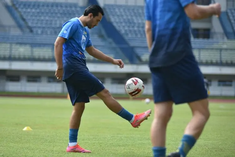 Hitung-hitungan Peluang Timnas Indonesia di Piala AFF, Begini Versi Striker Persib Ezra Wallian
