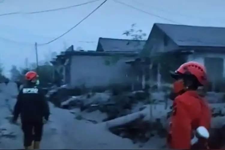 Pakar Unpad: Banjir Lahar Dingin Merupakan Dampak Cuaca Ekstrem terhadap Erupsi Gunung Semeru