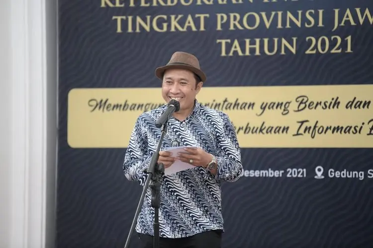 Ridwan Kamil Minta Institusi Pemerintah hingga BUMD Terbuka pada Masyarakat
