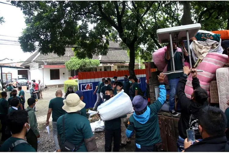 KAI Amankan Aset di Jalan Jawa Kota Bandung