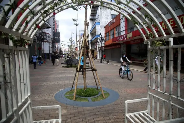 Foto: Penataan Kawasan Alun alun Bandung