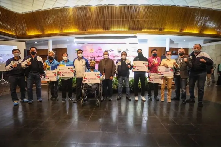 Pemkot Bandung Bagikan Rp16,5 Miliar Uang Bonus bagi Atlet PON-Peparnas, Alhamdulillah