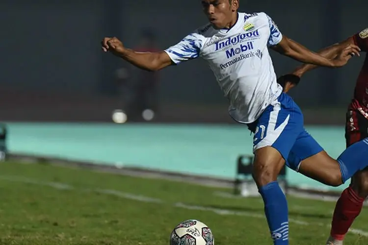 Persib Sedang Unggul Lawan Persik, Frets Butuan Cetak Gol, Tonton via Live Streaming di Sini