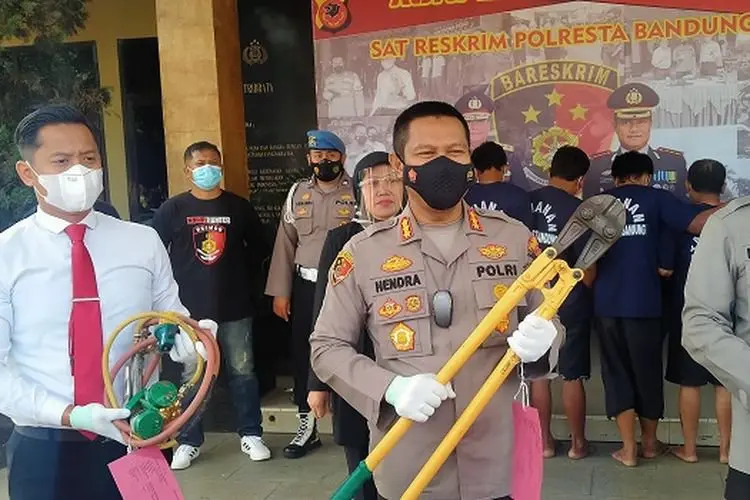 Ya Ampun! Ketua RW di Majalaya Terlibat Aksi Pembobolan 9 Mini Market Lintas Daerah