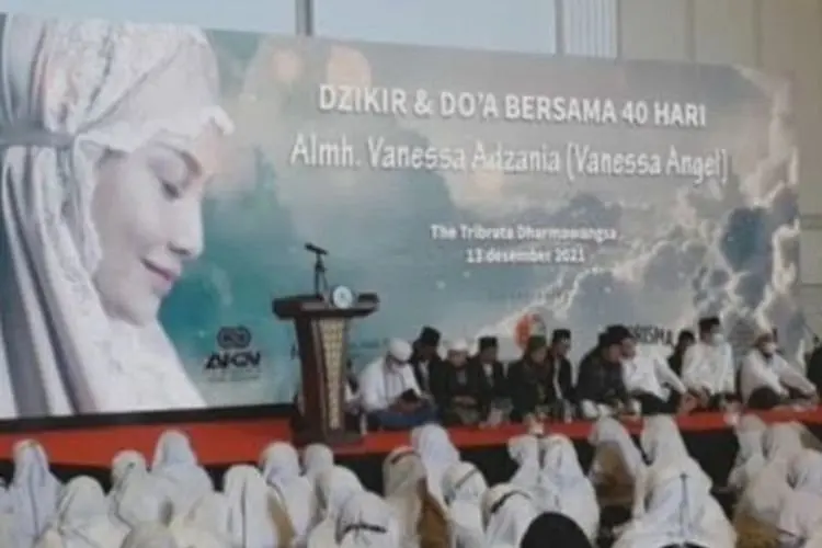 Foto Bibi Andriansyah Tak Ditampilkan di Acara 40 Hari Vanessa Angel, Netizen: Udah Busuk Hatinya