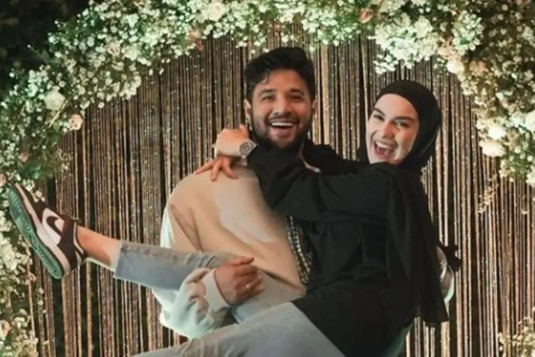 Irish Bella Sambut Calon Adik Ipar Baru, Netizen Salfok: Wajahnya Mirip Banget