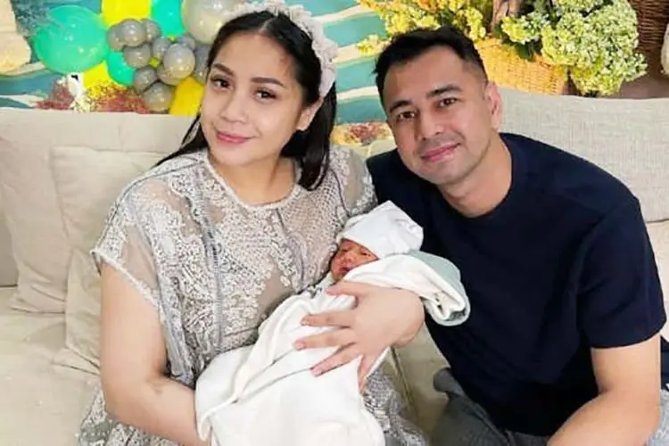 Rayyanza Dijenguk Luna Maya dan Ayu Dewi, Raffi Ahmad: Dua Minggu Lahir Udah Balik Modal