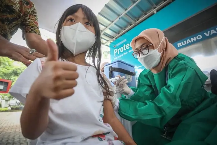 Hari Ini Anak Usia 6-11 Tahun di Kota Bandung Mulai Divaksin