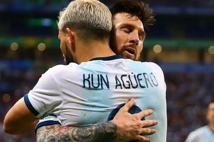 Kun Aguero Pensiun, Lionel Messi Mengenang Masa Indah Bersamanya