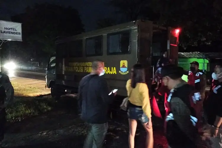 Satpol PP Kabupaten Cirebon Amankan 17 pasangan mesum