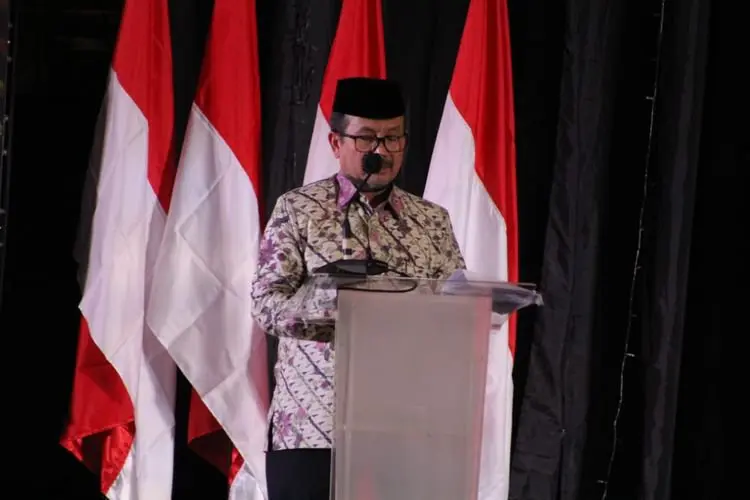    Pemkab Cirebon Raih Penghargaan PMI dari Kemnaker