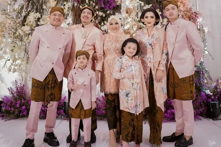 Jadi Sorotan, Duet Arsy dan Amora di 7 Bulanan Aurel Hermansyah