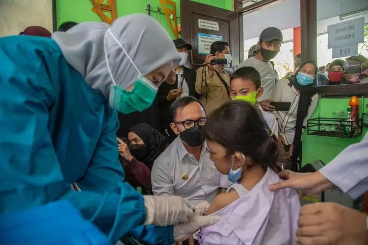 Dinkes Kota Bogor Vaksinasi Anak Usia 6-11 Tahun Dengan CoronaVac