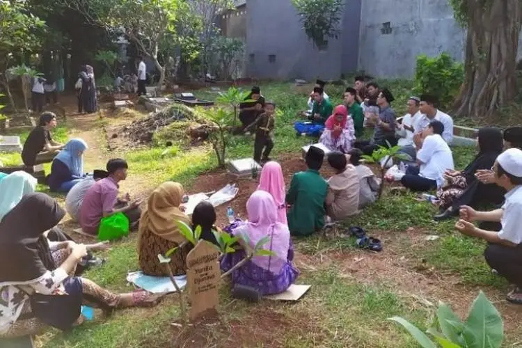 NU Gelar Muktamar, Ini 9 Destinasi Ziarah Makam Ulama di Lampung