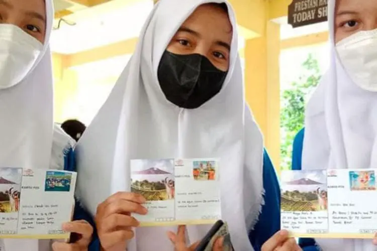 Hari Ibu, Pos Indonesia Kirimkan Kartu Pos Cinta Anak kepada Ibu