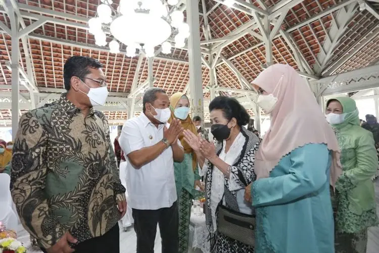Peringati Hari Ibu, Yana Mengaku Bangga Dengan Perempuan Indonesia