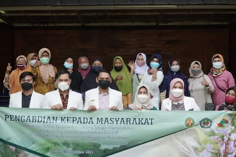 Fakultas Farmasi Unjani Gelar Pengabdian Kepada Masyarakat