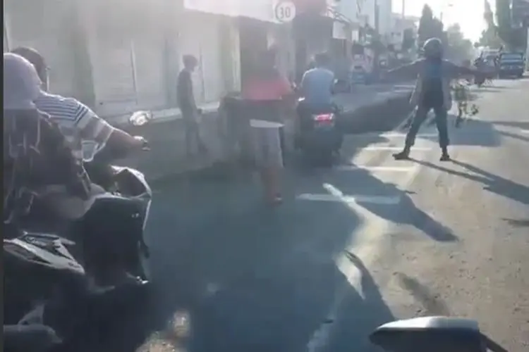 Viral Video Truk Sedot WC Bocor dan Berceceran di Jalan, Komentar Netizen Bikin Ngakak