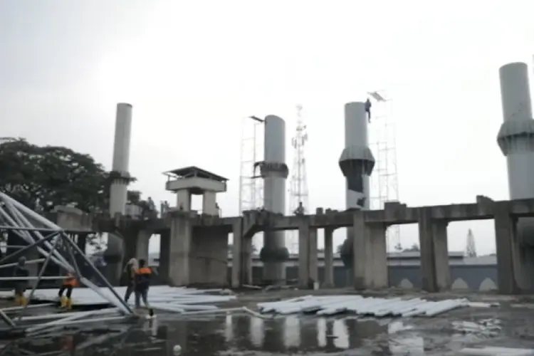 Pembangunan Masjid Agung Masuk Tahap Pemasangan Kubah 