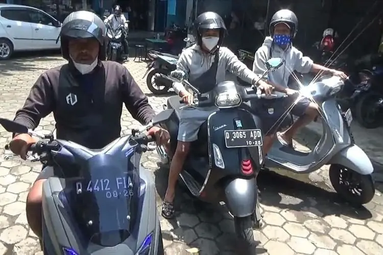 Para Pemain Persib Ramai-ramai Paketkan Sepeda Motor ke Bali, Beckham Putra: Biar Ngirit