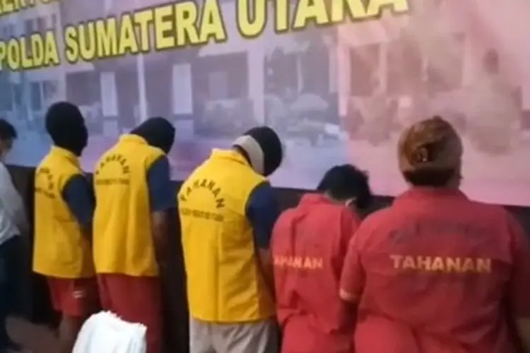 Hendak Berangkatkan 5 TKW Ilegal, 2 Orang Perempuan Diamankan Polisi